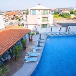 Royal Calisto Szálloda Szozopol